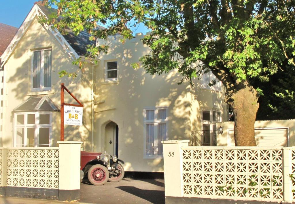 بورتسماوث The White Lodge Southsea المظهر الخارجي الصورة